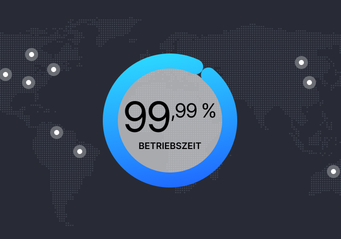 Eine Weltkarte mit einer Statistik, die eine Betriebszeit von 99,99 % zeigt