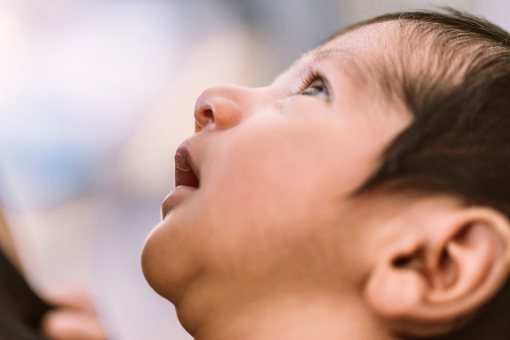 baby looking up