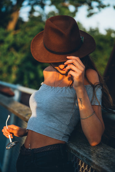 woman in summer fashion